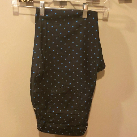 Womens Soho Apparel Stretchy Jeans with Blue Polka Dots - Size 12 - Picture 4 of 4